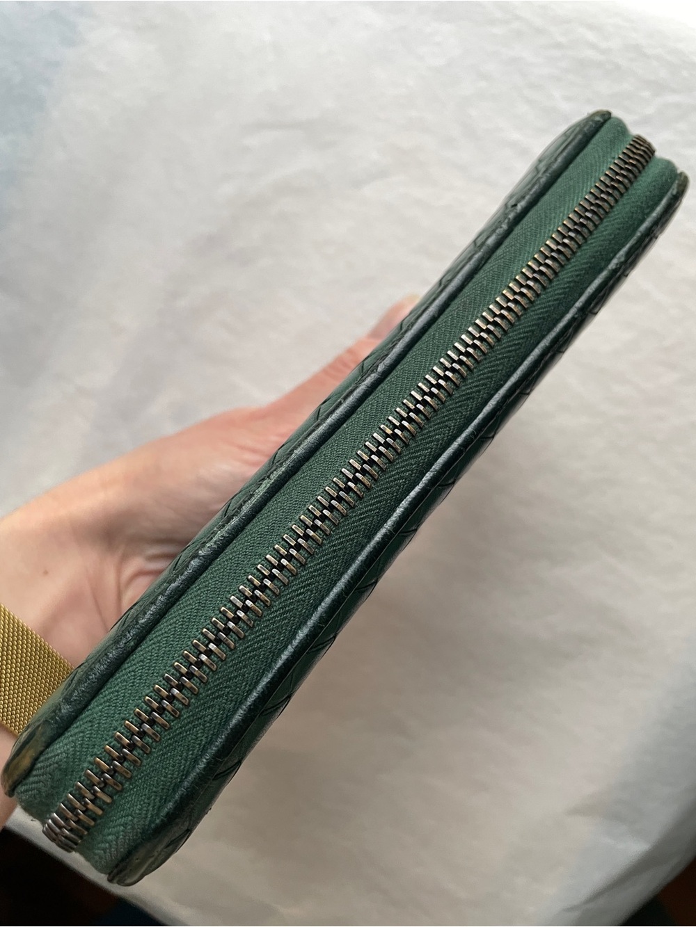 BOTTEGA VENETA // green intrecciato woven leather Zip-Around continental wallet - Picture 7 of 16